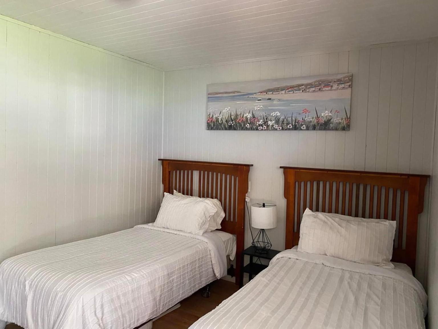 Merland Park Minnow Motel Пиктон Экстерьер фото